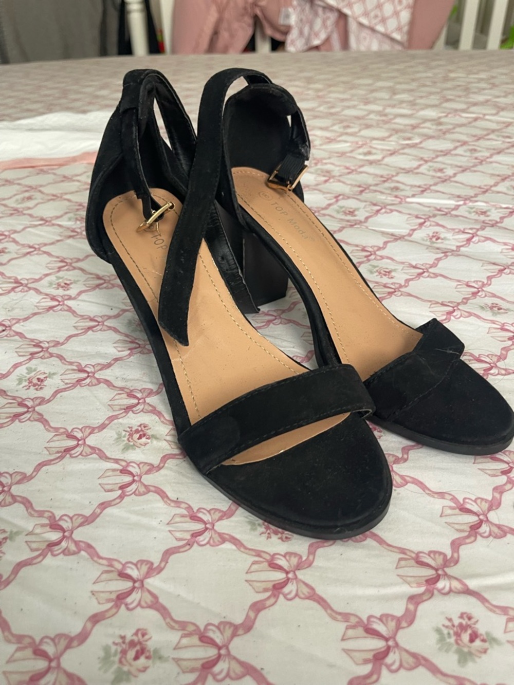 Black Women's Open-Toe Block Heel Sandals - Classic Style